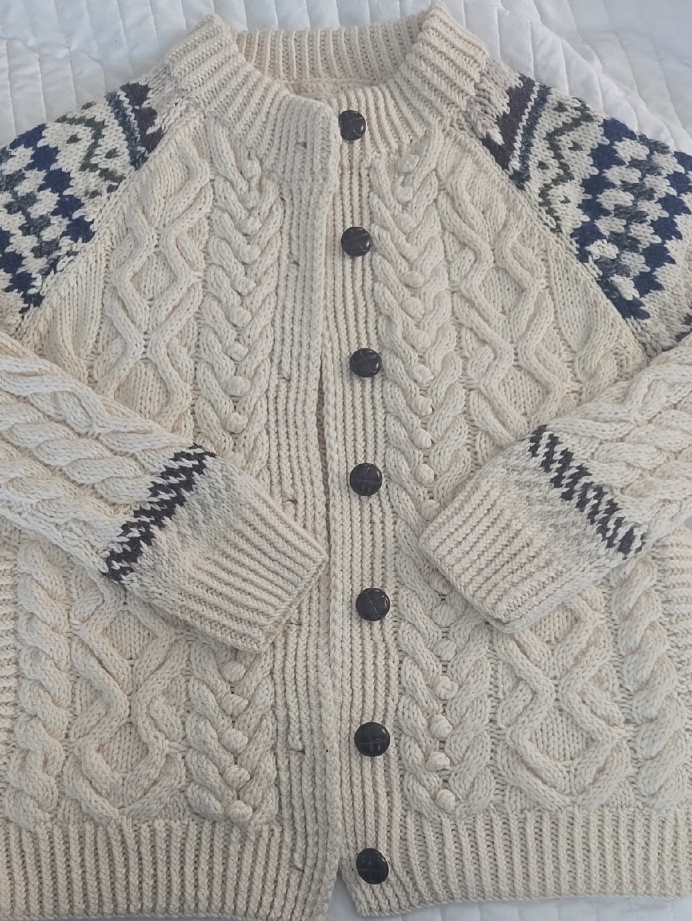 Vintage MCM ARAN WOOLLEN MILLS 100%MERINO WOOL AN IRISH TRADITION